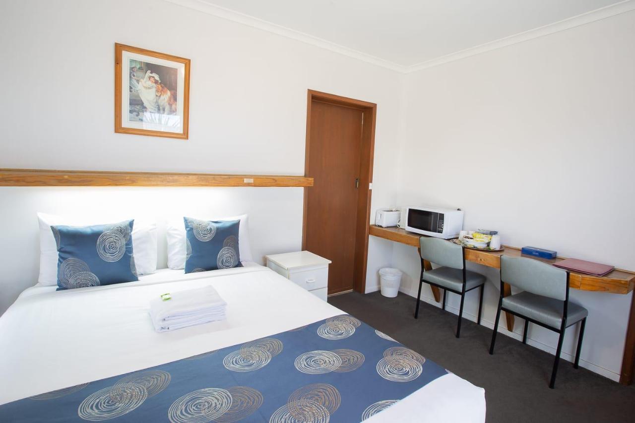 Majestic Motel Horsham Ngoại thất bức ảnh